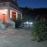 Vilă Aspalathus Red, Pool And Panoramic Views To Fulfil Your Aegean Memories Skopelos