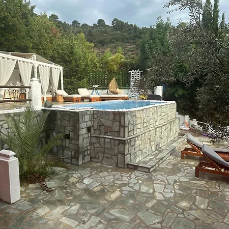 Aspalathus Red, Pool And Panoramic Views To Fulfil Your Aegean Memories Skopelos